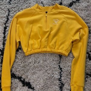 YELLOW FOREVER 21 CROPPED SWEATER